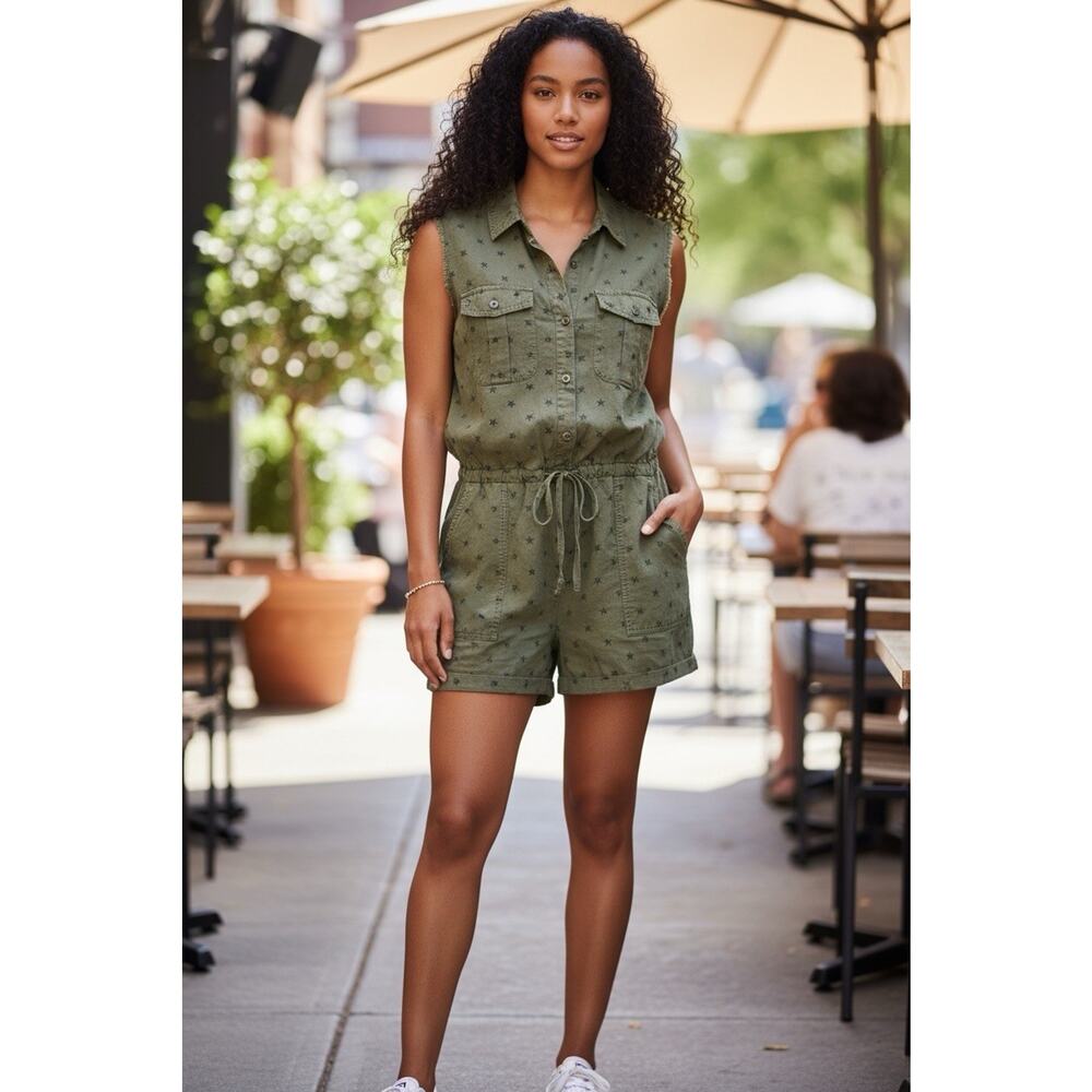 Jaded Gypsy Short Sleeve Romper Army Green‎ Stars Size S/M Boho Western 90s
